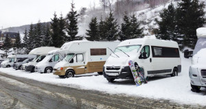 consejos_viaje_camper_autocaravana_nieve_bimbos_van-848x450